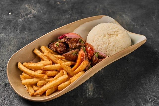 Lomo Saltado